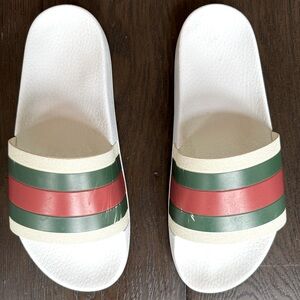 Gucci Men’s Signature Sandal Slides Size 9M